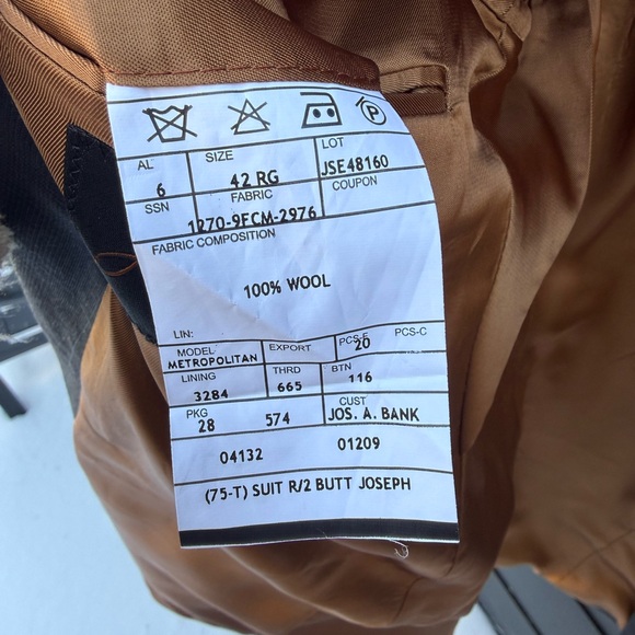 Jos. A. Bank Metropolitan Suit Jacket 100% Wool - Picture 6 of 8